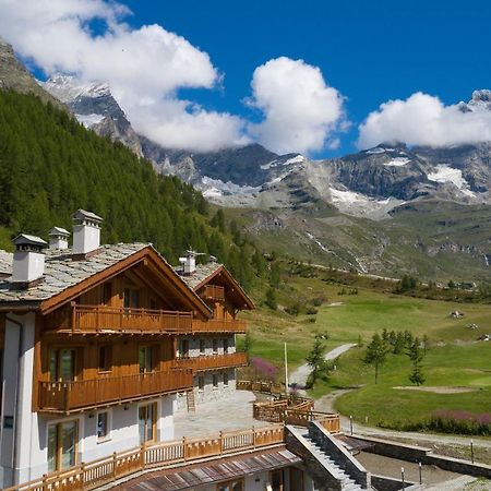 3 Chalets Aparthotel Breuil-Cervinia Eksteriør billede