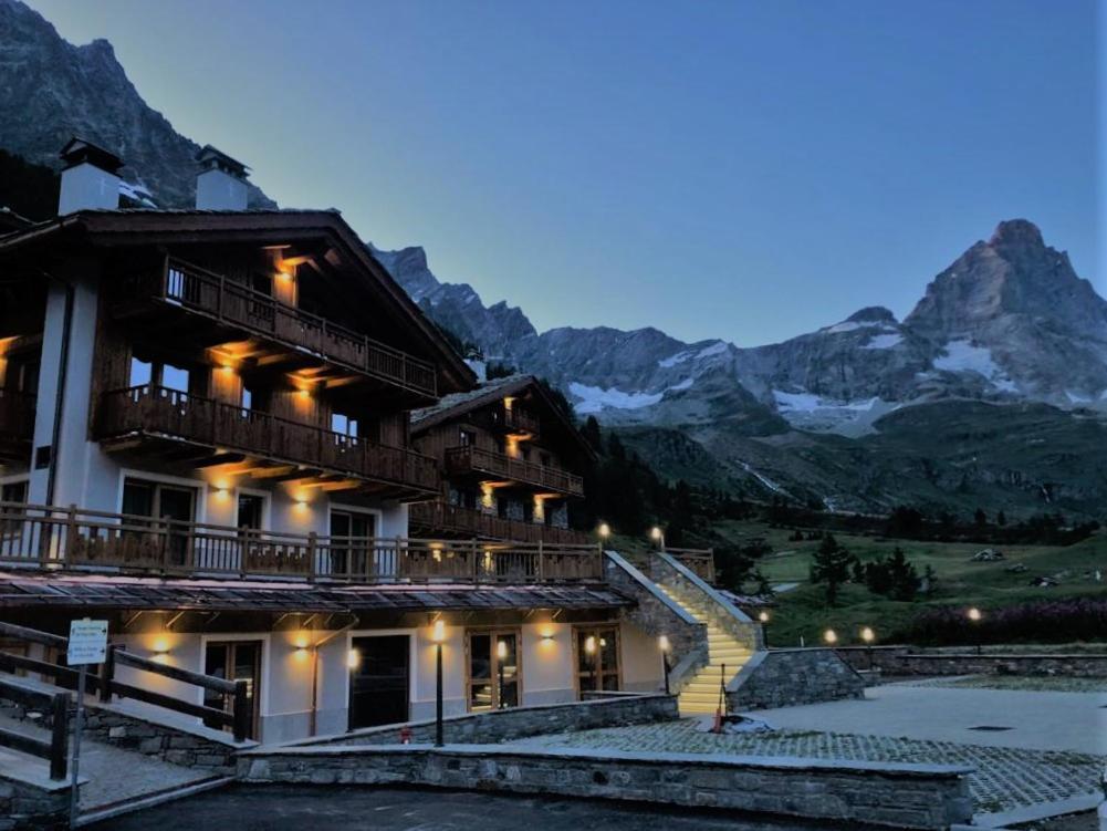 3 Chalets Aparthotel Breuil-Cervinia Eksteriør billede